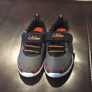 Sneakers size 6 never worn